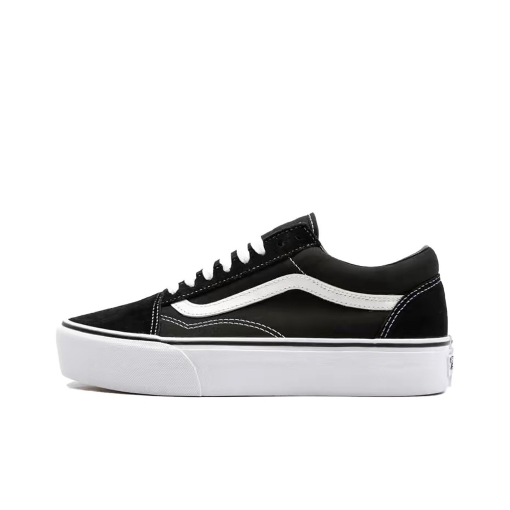 Vans Old Skool Platform Skate Shoe Women's Black White VN0A3B3UY28
